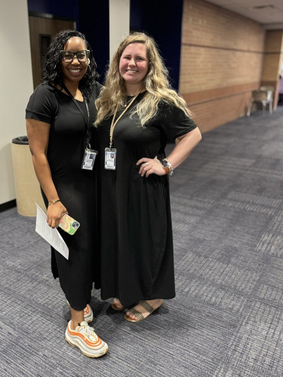 When two of our rockstars accidentally twin at work, you gotta grab a photo! 💜💜@MDJH_Panthers @labrekabro