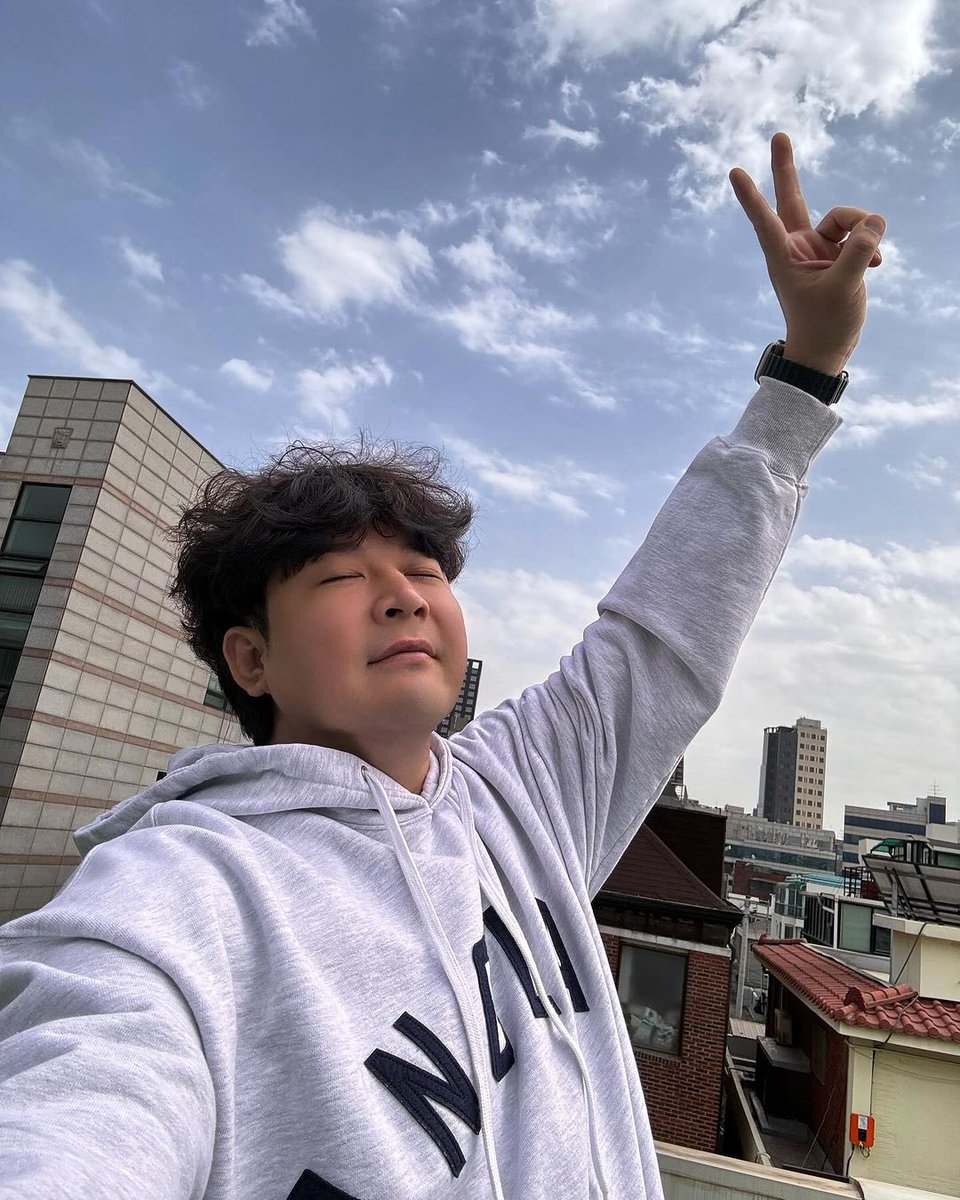 20240415 Instagram

좋은날씨☀️
(Nice weather☀️)

#SHINDONG #신동