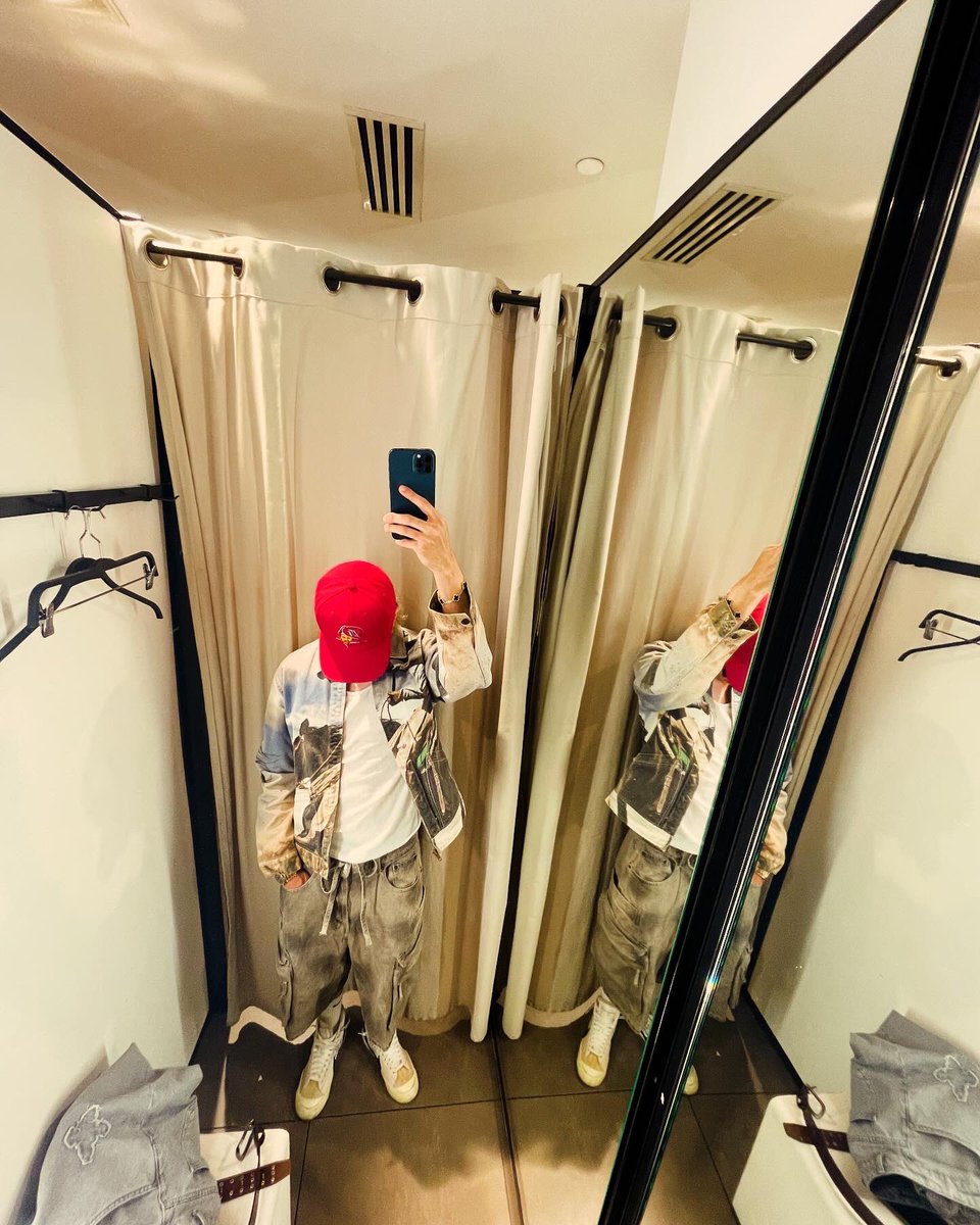 Samuel tweet media