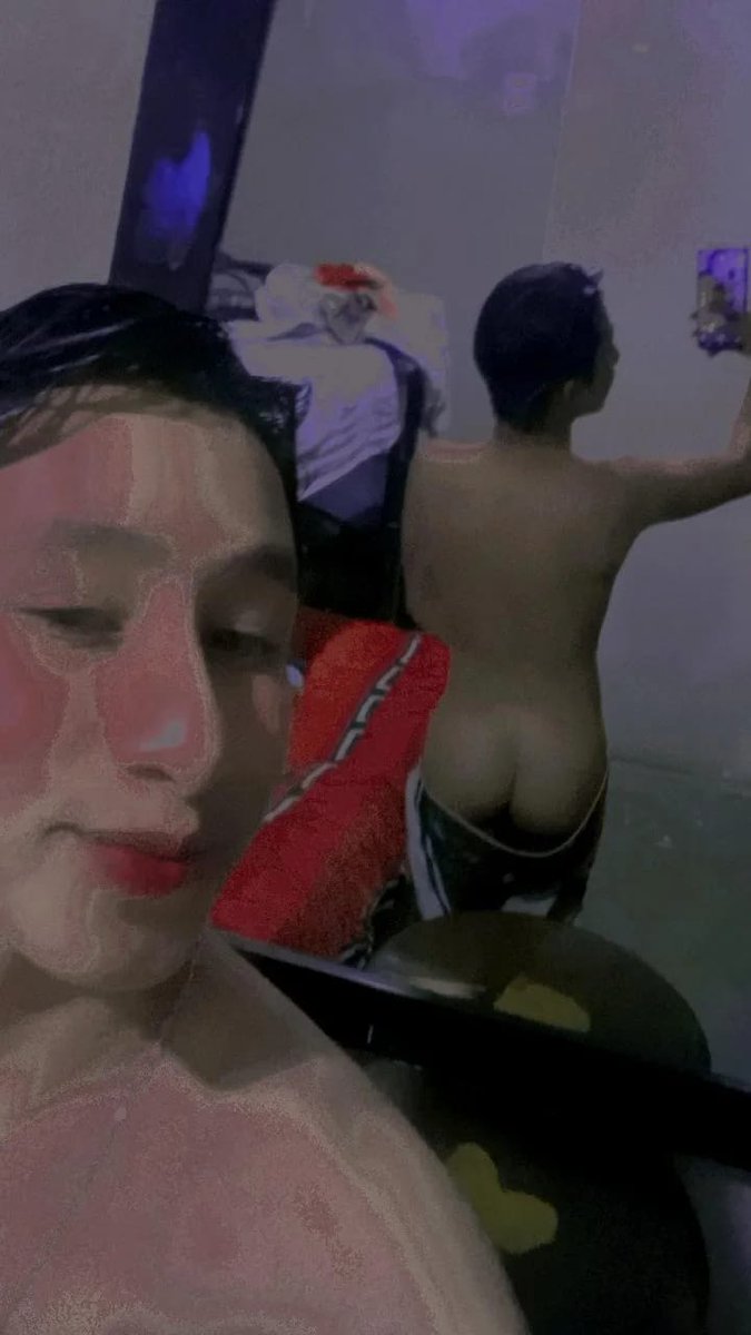 Miranda281206's tweet photo. Saliéndome de bañar 🍑🍆🥰 https://t.co/coETulEa0S