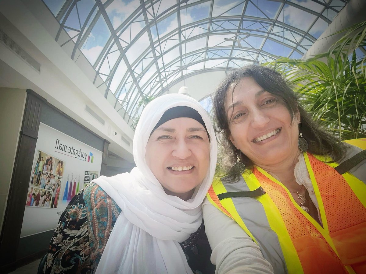 I was delighted today to meet Shirley from the faculty of engineering Cairo Engineering. It's a wonderful feeling to reunite after all these years with one of our successful Egyptian engineering colleagues, a graduate of Cairo University, in from Toronto, Canada. We share the