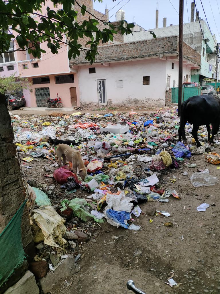<a href="/bhopalmunicipal/">Bhopal Municipal</a> <a href="/bhopalcomm/">Bhopal Commissioner</a> <a href="/CollectorBhopal/">Collector Bhopal</a> <a href="/TOIBhopalNews/">TOI Bhopal</a> <a href="/DainikBhaskar/">Dainik Bhaskar</a> <a href="/jdjsbhopal/">JD Jansampark Bhopal</a> <a href="/probhopal/">PRO JS Bhopal</a> 
Kya karyvahi krenge agar plot Malik khud Nigam karmachari ho to???
Location: Rajeev colony karod Bhopal 
Plot owner: 9893996369