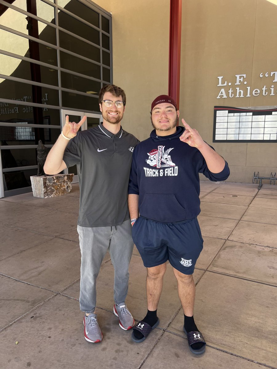 Big thanks to @coachbuttsUNM for having me in for a quick tour today, awesome facilities!!! #GoLobos #EarnedNotGiven @AnaeCoach @TheKidThatDid77 @CoachBroncoM @PrepRedzoneNM @nm_PrepCoSports @DemingWildcat @NMrecruits @nmpreps @ScottHood63