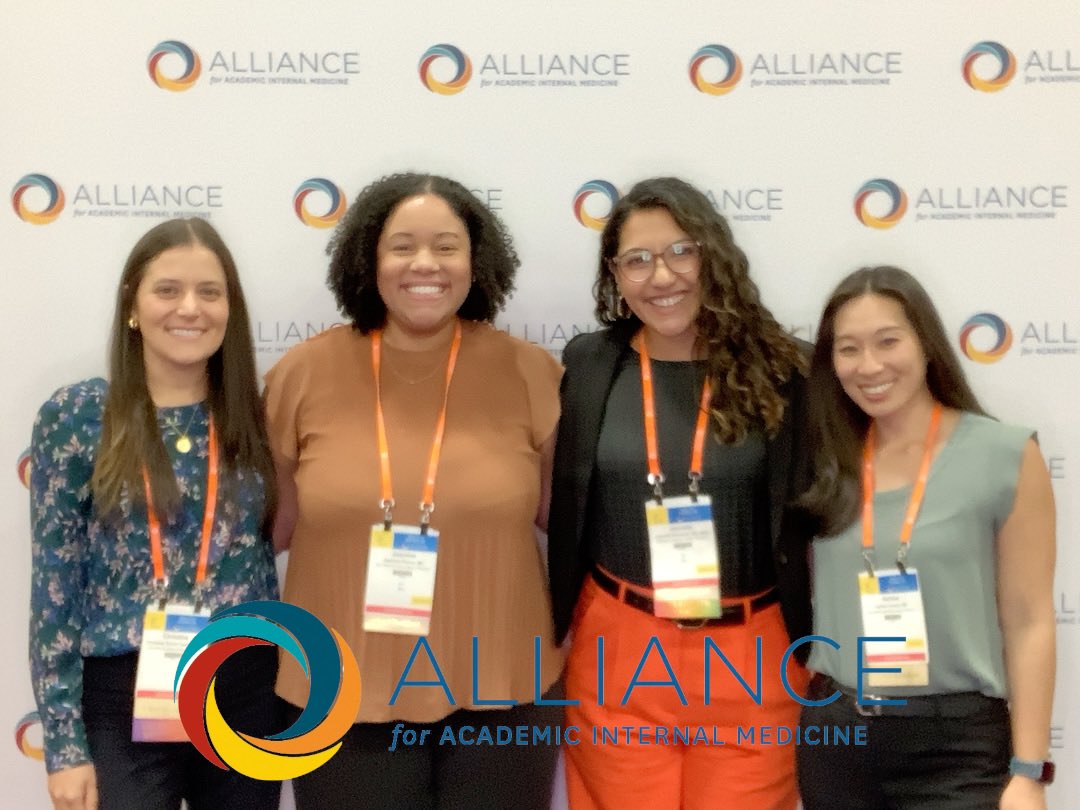 OhioStateIMRes's tweet photo. Looking towards 2024-25 with this fabulous group of upcoming chief residents! So excited to see what thing bring to our program! #AAIM2024 @ashasada @ChristineCass_ https://t.co/CYH78u1EhZ