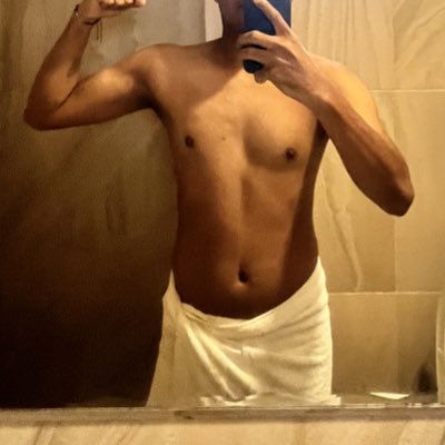 lostguy012's tweet photo. #NewProfilePic https://t.co/h8Z9VlLQUA