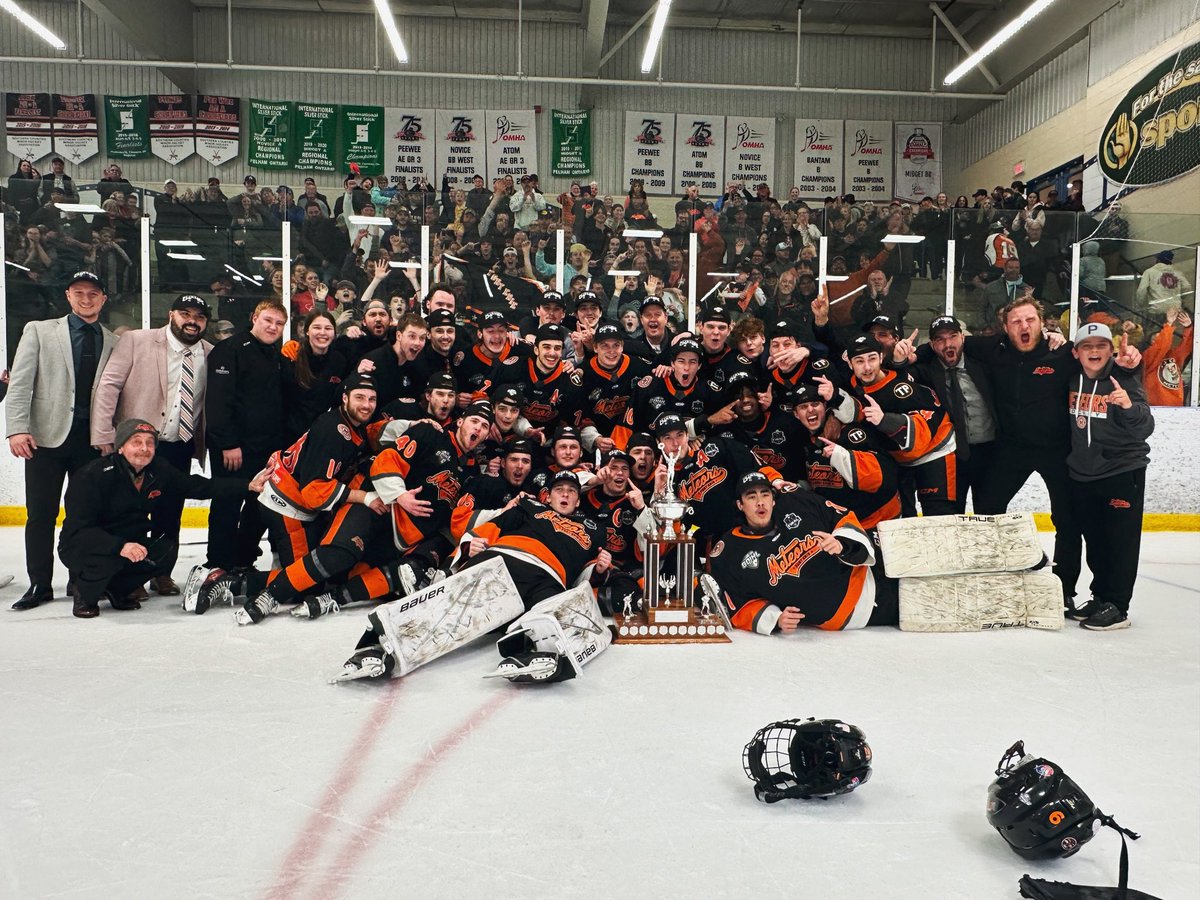 519sportsonline's tweet photo. GOLDEN HORSESHOE CHAMPIONS - The @FEMeteors bring home a league title for the first time since 1979! The Meteors win Game 7 over Caledonia 5-3 and punch a ticket into the Sutherland Cup round robin. #LocalSports #GOJHL #519Champions @GOJHL https://t.co/EQ6FDTNnLS