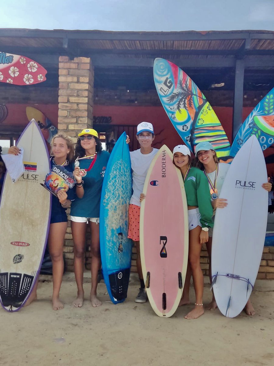 GlobalSrs's tweet photo. Campeonato estadal de surf Carabobo playa waikiki https://t.co/XSDKuNTpOL