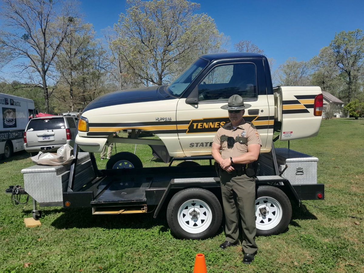 Trooper Kirk was lucky enough to hangout at the annual Saltillo River Rendezvous this past Saturday! You could not have asked for better weather! #JoinTHP #BuckleUp