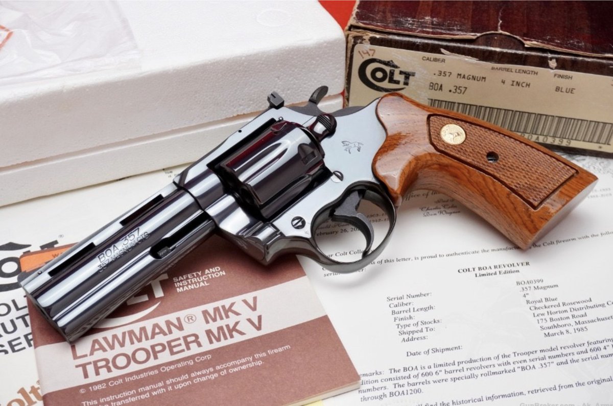 GunBroker's tweet photo. This Colt BOA .357 Mag 4" Blue #399 features the original box and paperwork and an unfired condition.
👑 See it here: https://t.co/RBKxdkDAPH
#coltboa #Colt #revolver #gunbroker https://t.co/7BS5GKxOf3