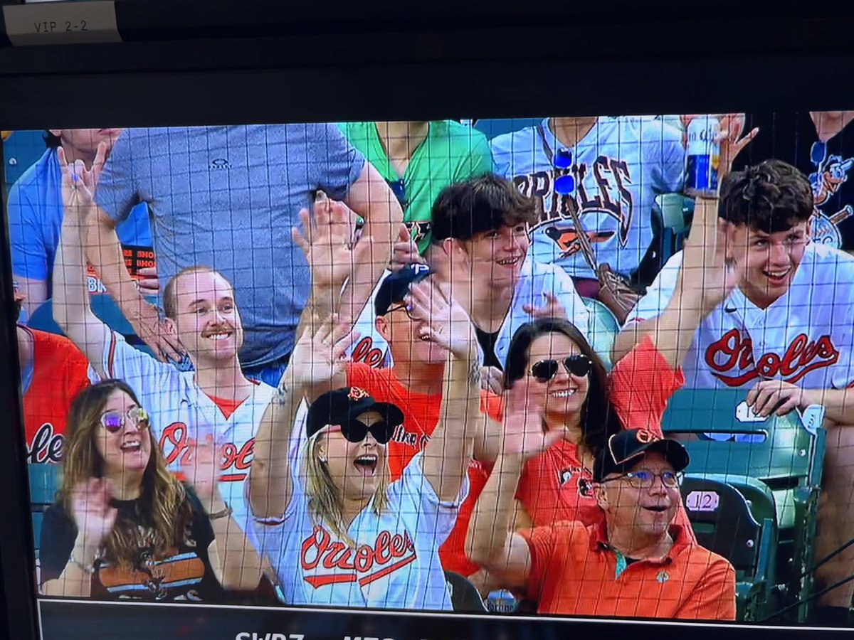 GinaCrash's tweet image. What a blast 💥 in #Birdland @Orioles win on #JackieRobinsonDay thanks @MariaDennisMix for the great seats- we made it on the Jumbotron co -starring @gregcarp smash 🍔burger &amp;amp; a @CalRipkenJr sighting 👀