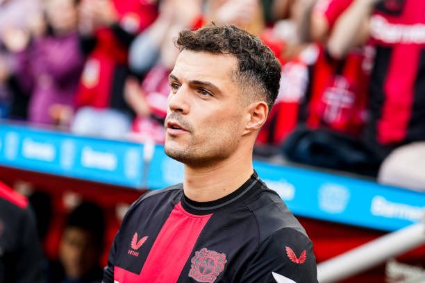 🗣️| Granit Xhaka on Arsenal and the Premier League title race: “They lost 2-0 to Aston Villa, but still very close everything. They know I’m still in contact with many teammates with the club. I wish them luck, and hopefully they can do it this year because last year was very…