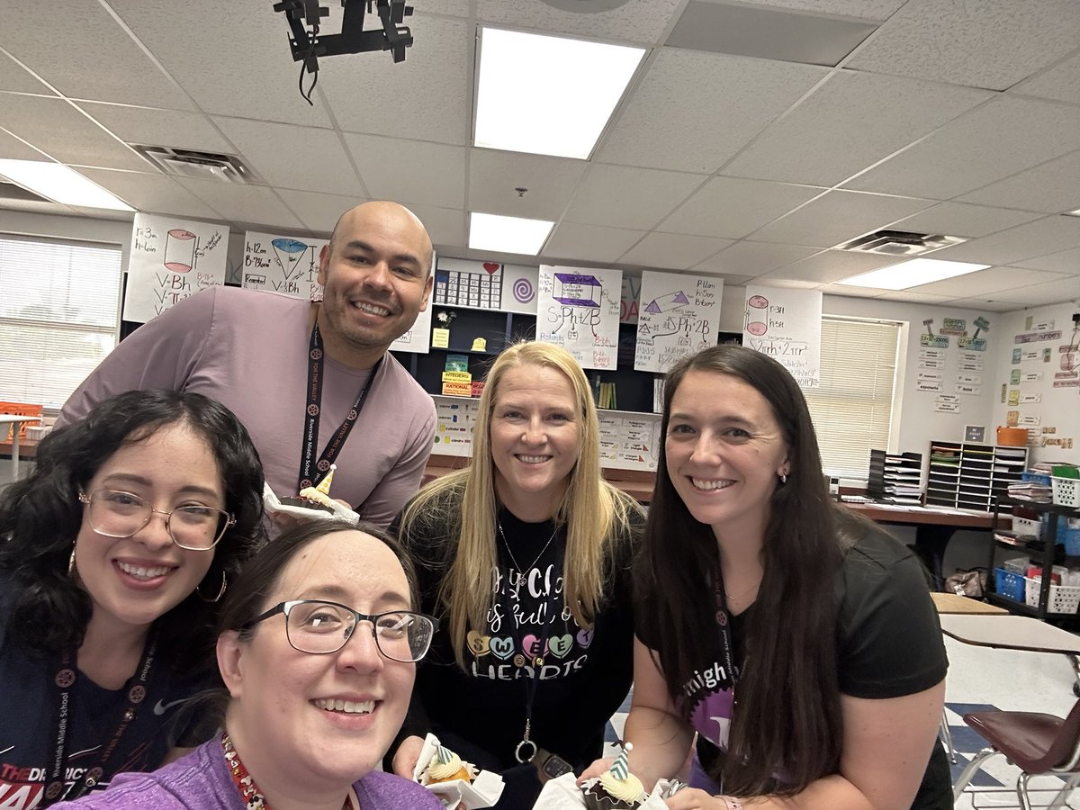 🧡💙Our incredible department chair, Mrs. Bustillos put together a birthday surprise for our sweet and hardworking Mrs. Chavez. Mr Ramirez, our awesome co-teacher and Mrs. Ritch, our phenomenal algebra teacher was in on the birthday celebration too. 🎉 #dreamteam #FORtheValley