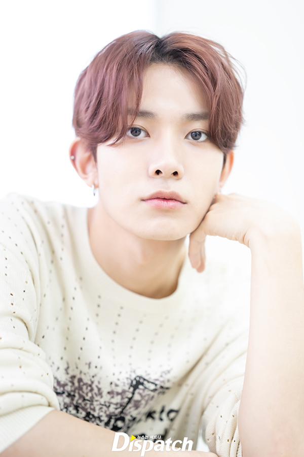 DICON_ENHYPEN's tweet photo. [현장포토] "여심을 녹인다"…희승, 눈빛 플러팅

🔗https://t.co/8m7Ku7kcXf

#엔하이픈 #ENHYPEN
@ENHYPEN
#희승 #HEESEUNG
#디아이콘 #디스패치 #DICON #DISPATCH https://t.co/7ERdkU2utG