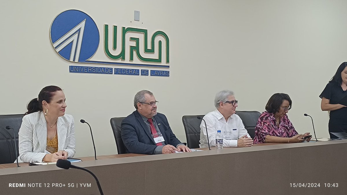 Este 15 de abril participamos desde la @univholguinera en el encuentro e intercambio de potenciales líneas de trabajo con universidades federales de Minas Gerais en Brasil. Un camino prometedor. #SomosUHo #EspacioParaCrecer #HolguinSi