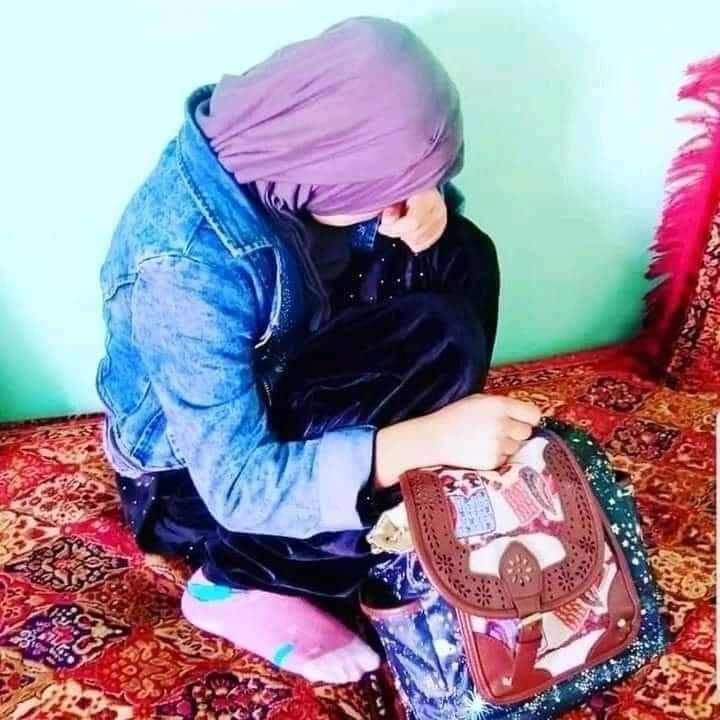 914 days since the Taliban banned girls from attending secondary schools, 493 days since #afghanwomen have been banned from universities and working for NGOs. Women in #Afghanistan have truly lost everything.

#letafghangirlslearn
#afghanwoman
#EducationForAll
#Afghanistan 🖤1403
