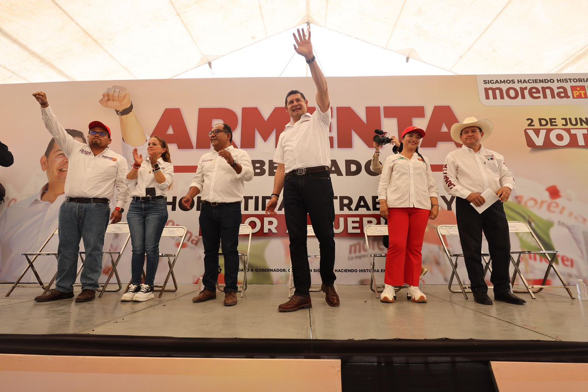 UnivArmentistas's tweet photo. En Puebla tendremos #ProsperidadConArmenta 🤝 con el programa de Fomento Financiero para migrantes. ¡Mi voto 🗳️ es para #ArmentaGobernador!
#AullandoConArmenta #UniversitariosArmentistas https://t.co/jeEvlqYtIp