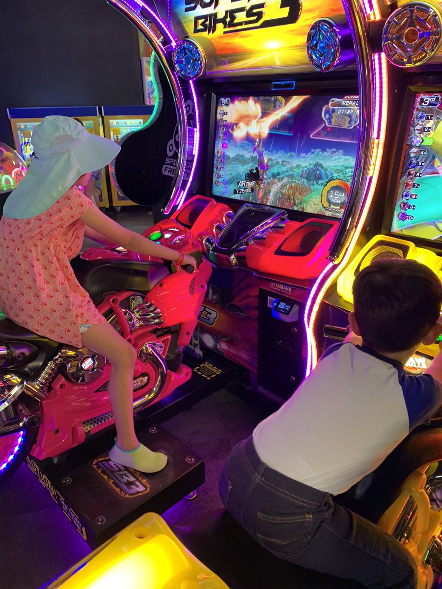 What’s crazy is that both kids drove better at this game then I ever could 🤣🏍️🤷🏻‍♀️ #springbreak #greatwolflodge #expensivefun #goodtimes #familytime #arcades #ilovemycrazyfamily