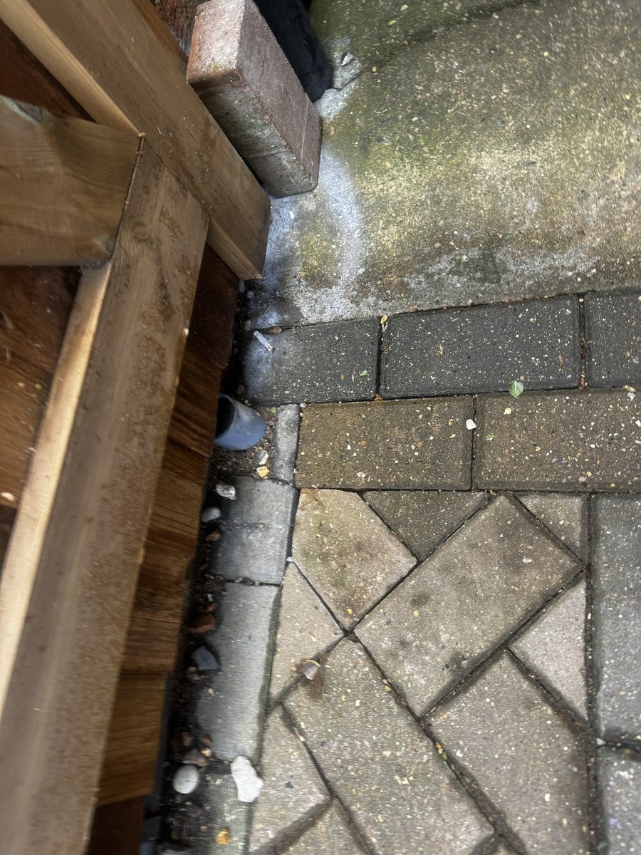 @WeAreOpenreach wrong data base no full fibre sold it Aug 22 installed wrong This mess is yours 3 times my block paving taking up dangerous work electric cable to hot tub above bt deadlock to hide the mess disabled and fed up no mgt in resolutions cover up @ofcom @bt_uk @BTCare