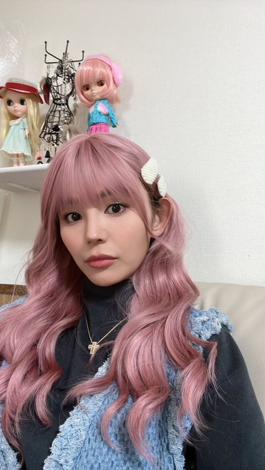 上の人形とそんな変わらんやろ？🤣 https://t.co/USTOZZks7S