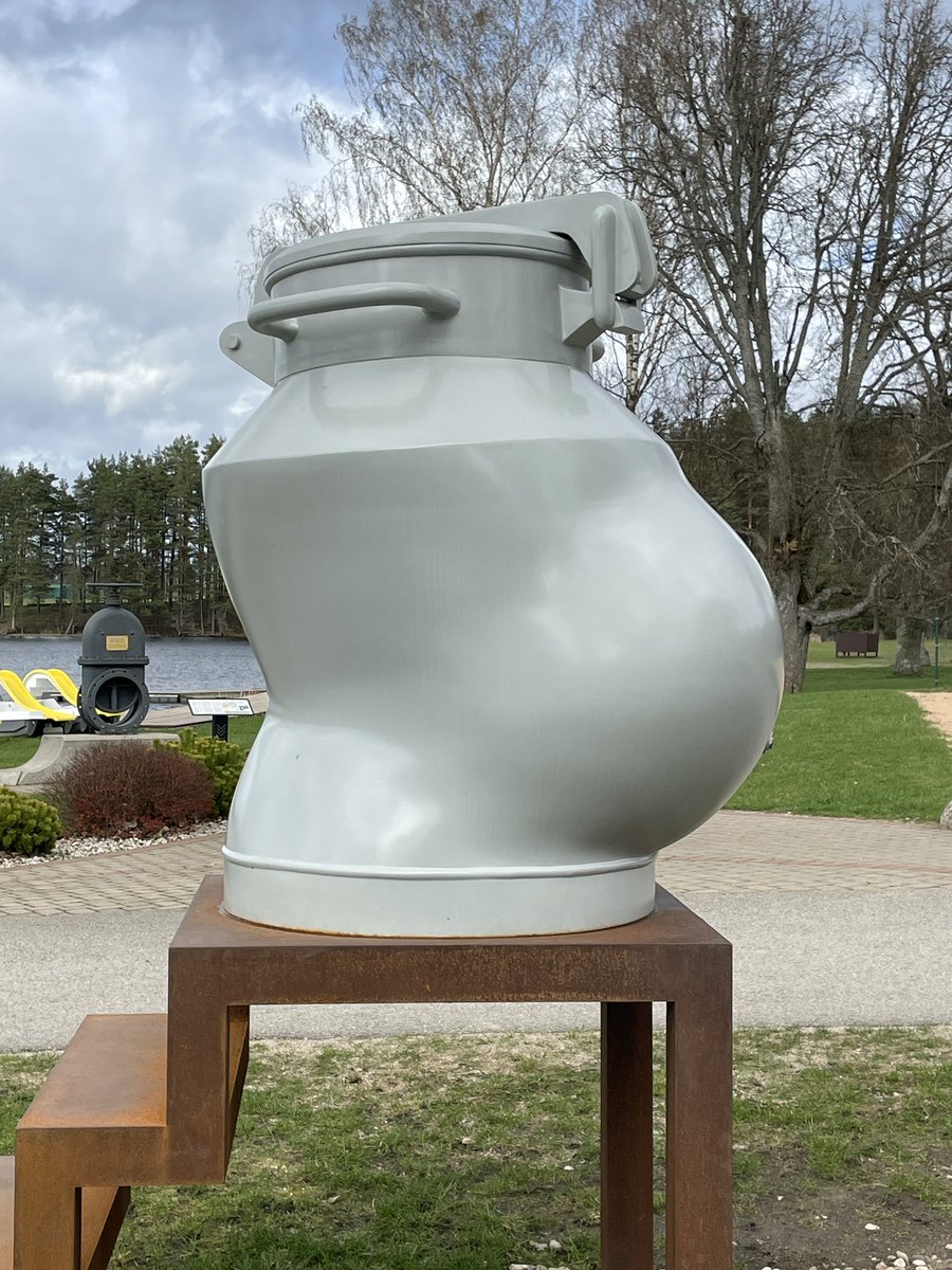 A productive visit to #Smiltene - a town that celebrates its agricultural richness with a water fountain in the shape of a pregnant milk churn. Thanks @SmiltenesNovads #SmiltenesPiens
