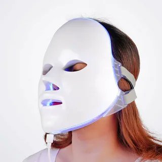 LED mask is a skincare product mainly used for acne reduction and skin healing through their antibacterial advantages.

Read More: maximizemarketresearch.com/market-report/…

#LEDMask #LEDTherapy #SkinCare #Beauty #FacialMask #LightTherapy #LEDLightTherapy