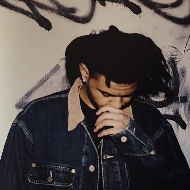 YaBoyyyWeeknd's tweet photo. #Kingofthefall https://t.co/AulkamDMLZ