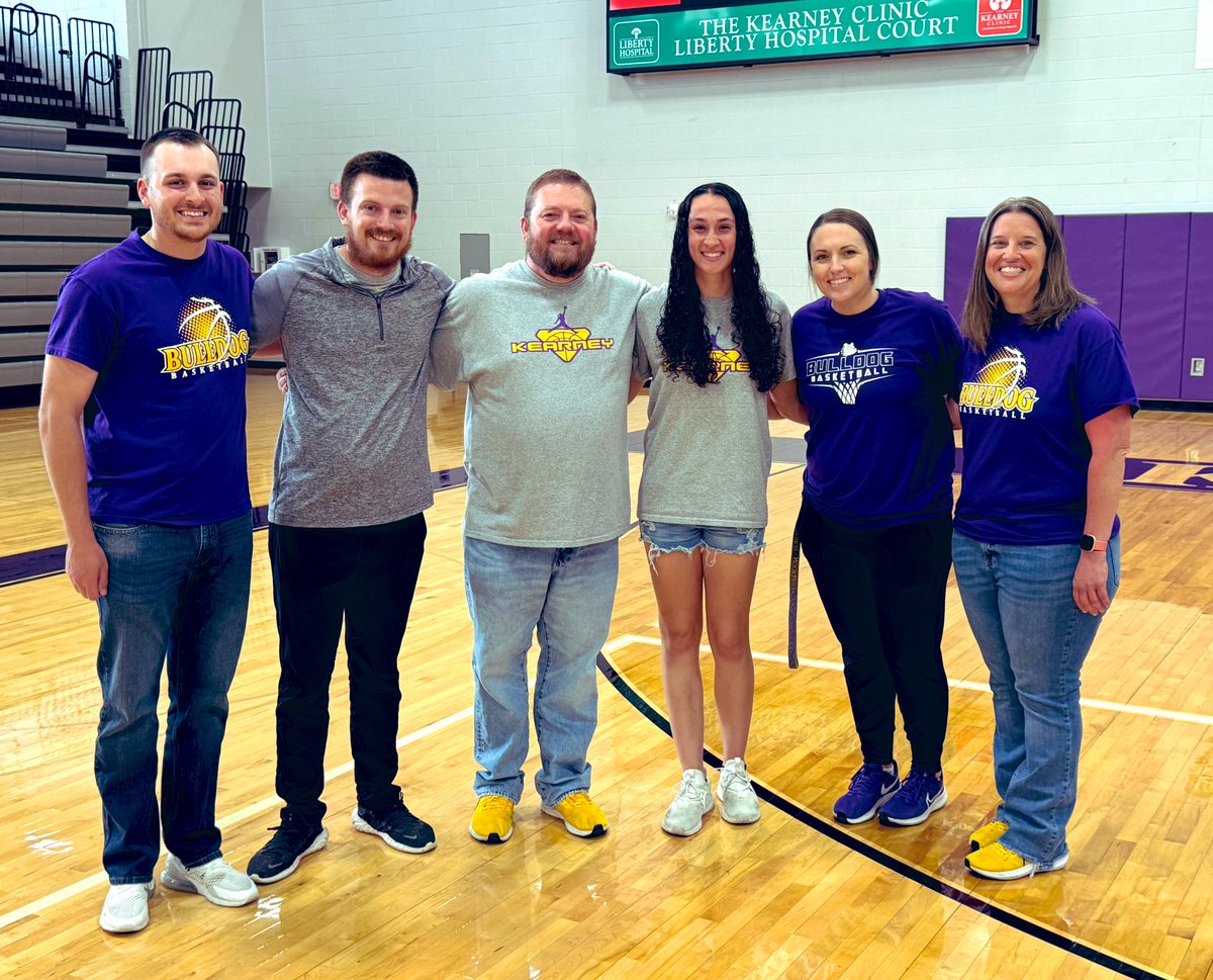 GracieBomar's tweet photo. My last year of Kearney Girls Basketball has come to an end. It’s been such an amazing 4 years on Varsity. Thank you to all my coaches, my teammates and my family for all the love and support these last 4 years! I will cherish the memories!  💜G-Bo @KHSGirlsHoops https://t.co/f0eGk9lXQa