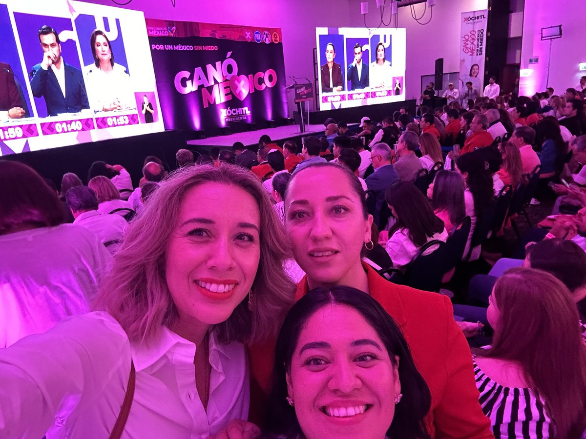 JenniferEscorc6's tweet photo. #DebateINE #FuerzaYCorazónXMéxico Por un #México #SinMiedo #XochitlPresidenta https://t.co/lCPVQigDI0
