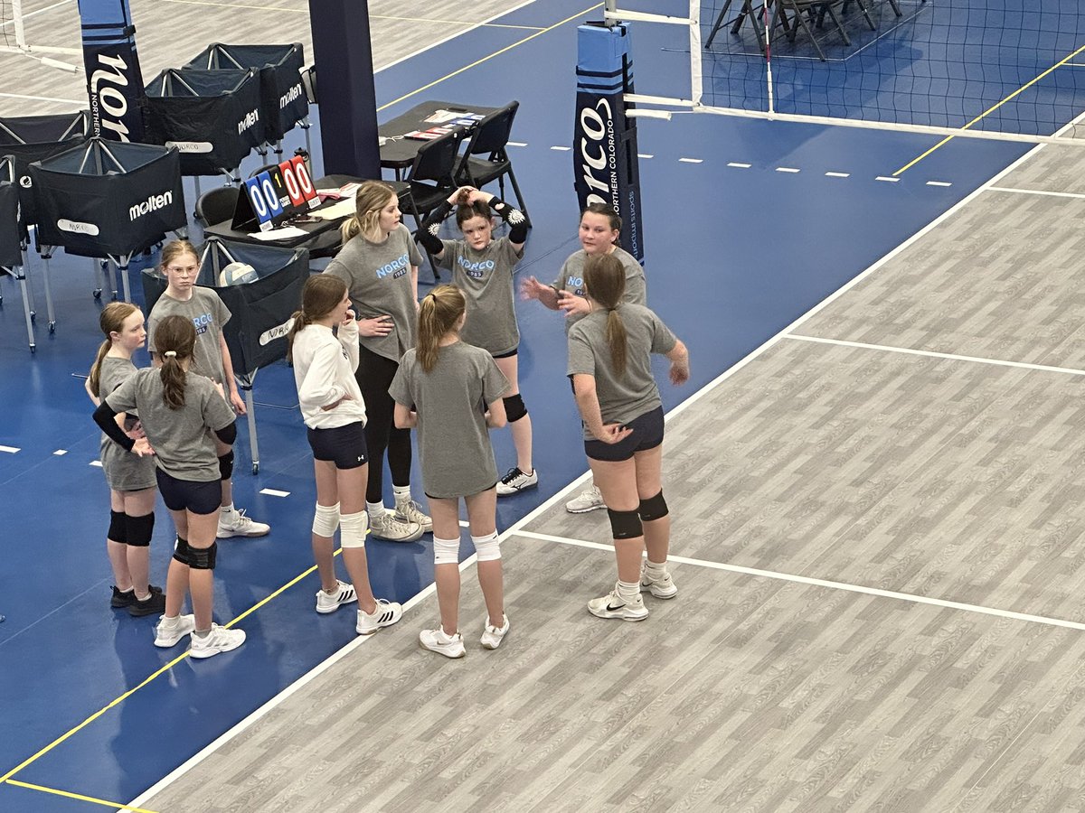 heathwilson0112's tweet image. My MEE Monday was a little different today! I enjoyed some social well being with the amazing WTL ladies.🎳 Hubby had dinner made and waiting for me when I got home, and I got to watch Leah🏐 All of these people I’m grateful for today. ❤️#MEmonday  @Mariajuliettek