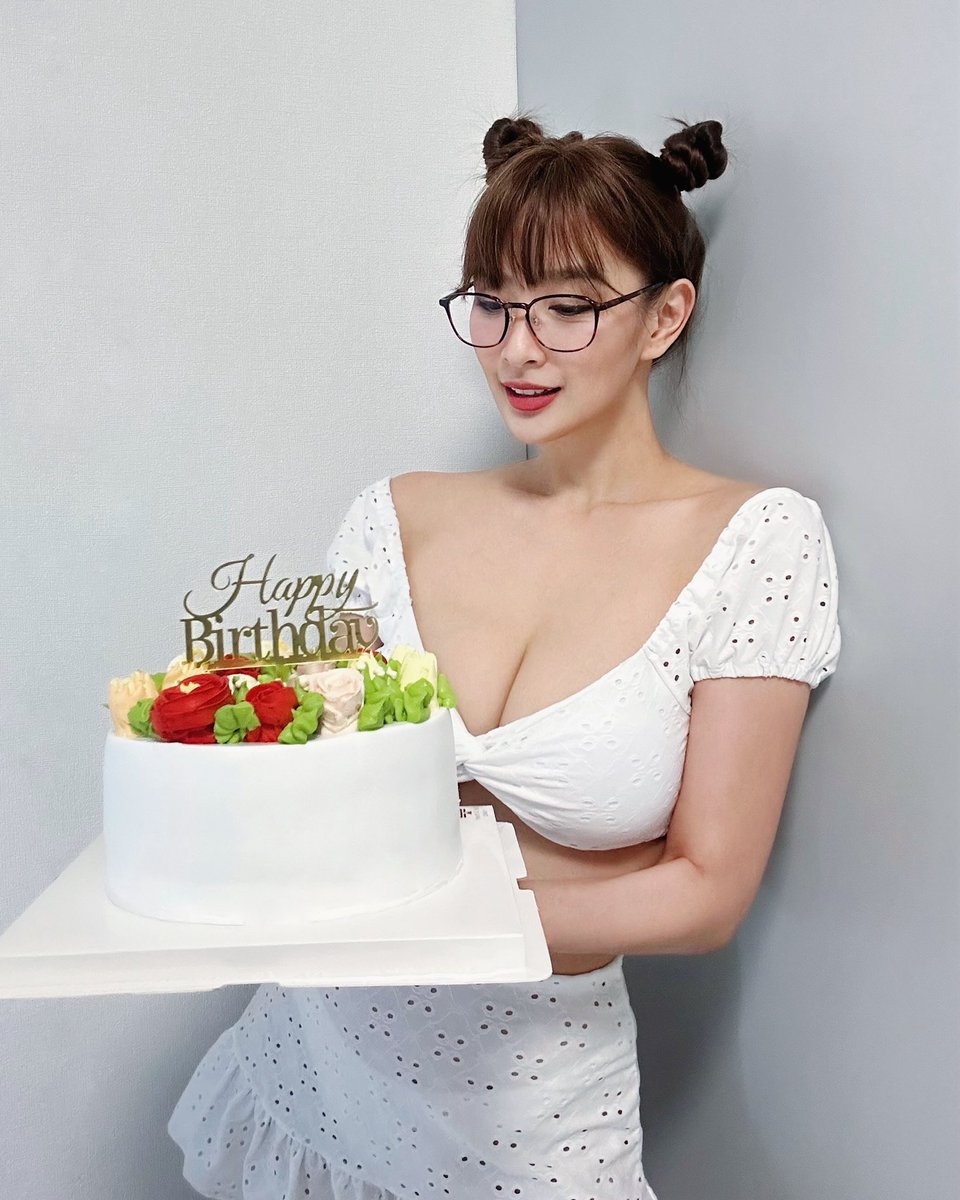 Ann B. Mateo tweet media