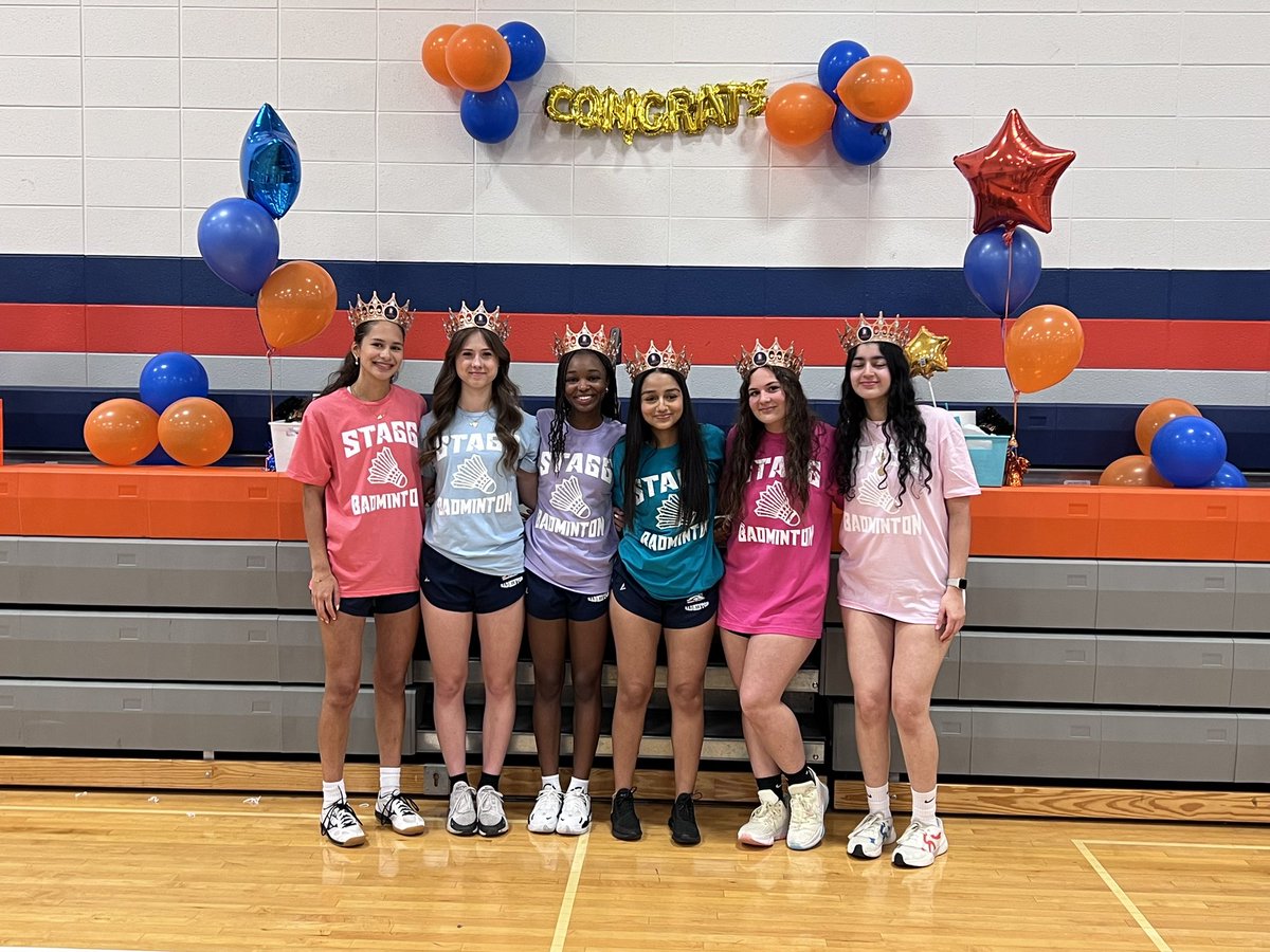 AASBADMINTON's tweet photo. Congratulations to these 6 seniors. What a great night celebrating Ameli, Evelyn, Yohali, Marwa,Eve and Sara.  Stagg also beat Riverside Brookfield. Congrats ladies. https://t.co/LX9UdzKZou