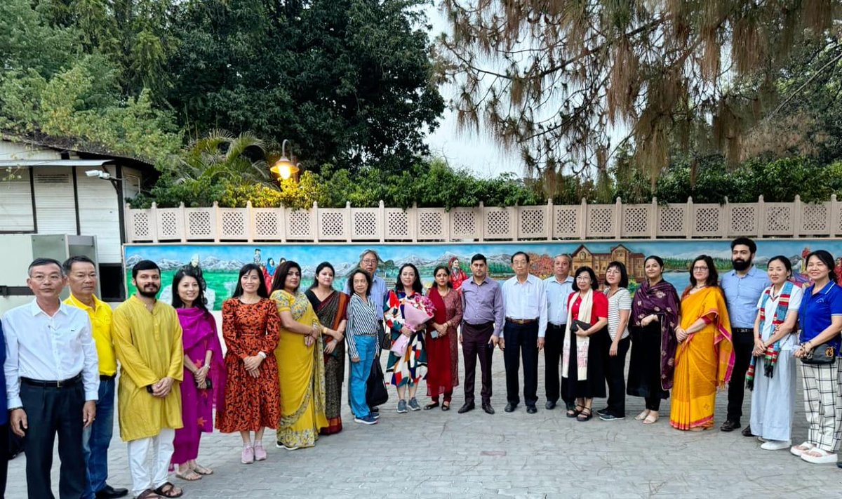 🇻🇳-🇮🇳 Friendship Association, Ho Chi Minh City delegation led by its Chairman visited 🇮🇳from 7-11 April 2024 and met Secretary (East) in the 🇮🇳Ministry of External Affairs, Mr. Jaideep Mazumdar as well as @indfoundation & 🇮🇳scholars. @IndianDiplomacy @MOFAVietNam @DDIndialive