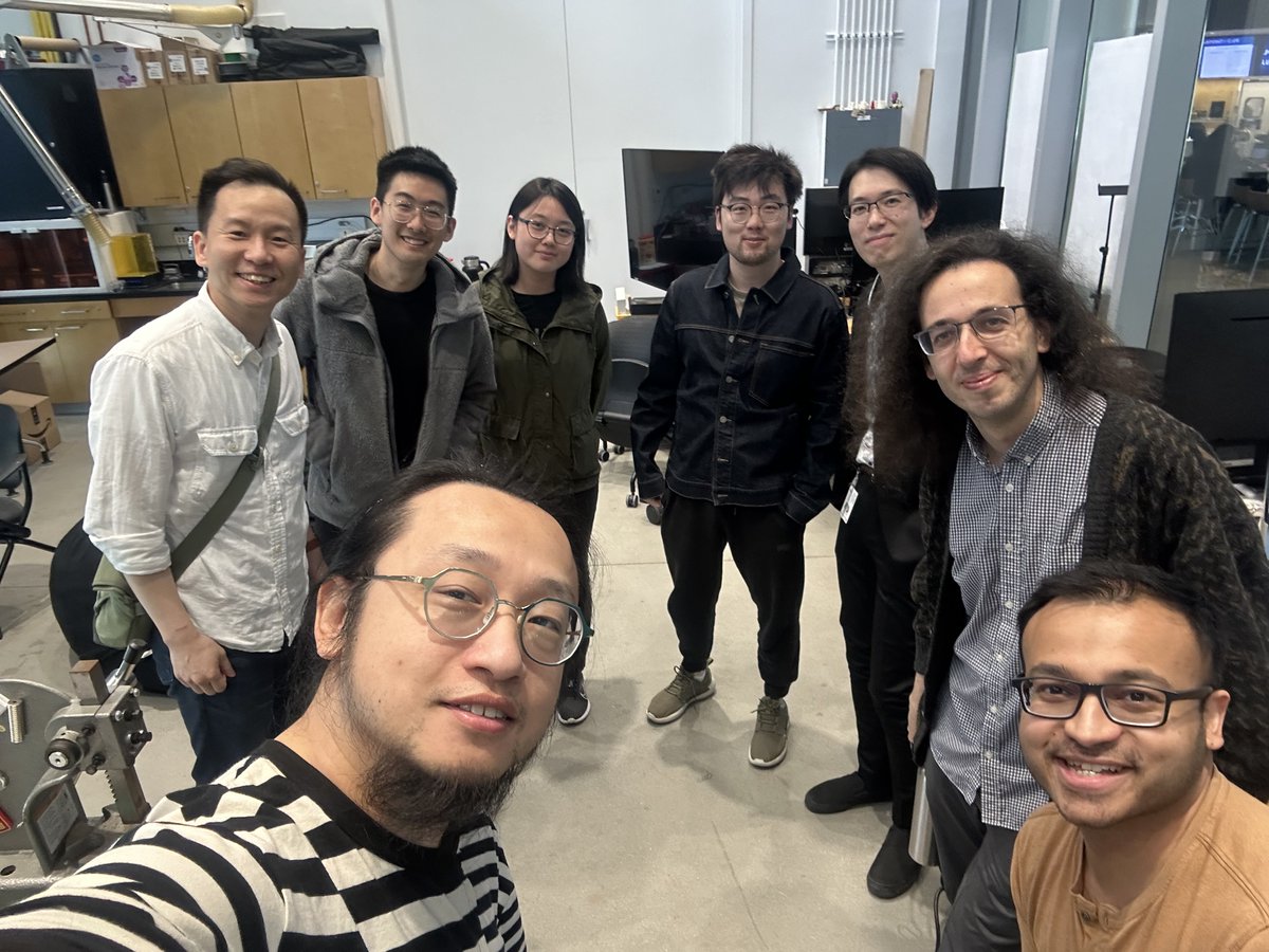 huaishup's tweet photo. What are the odds of having two amazing HCI researchers on the same day? Thanks to @plopesresearch and @SeongkookHeo for the fantastic back-to-back talks and for dropping by our labs! We were all awed by the day. Kudos to Jun @umd_emd for organizing it all! https://t.co/3uBLnI0ASC