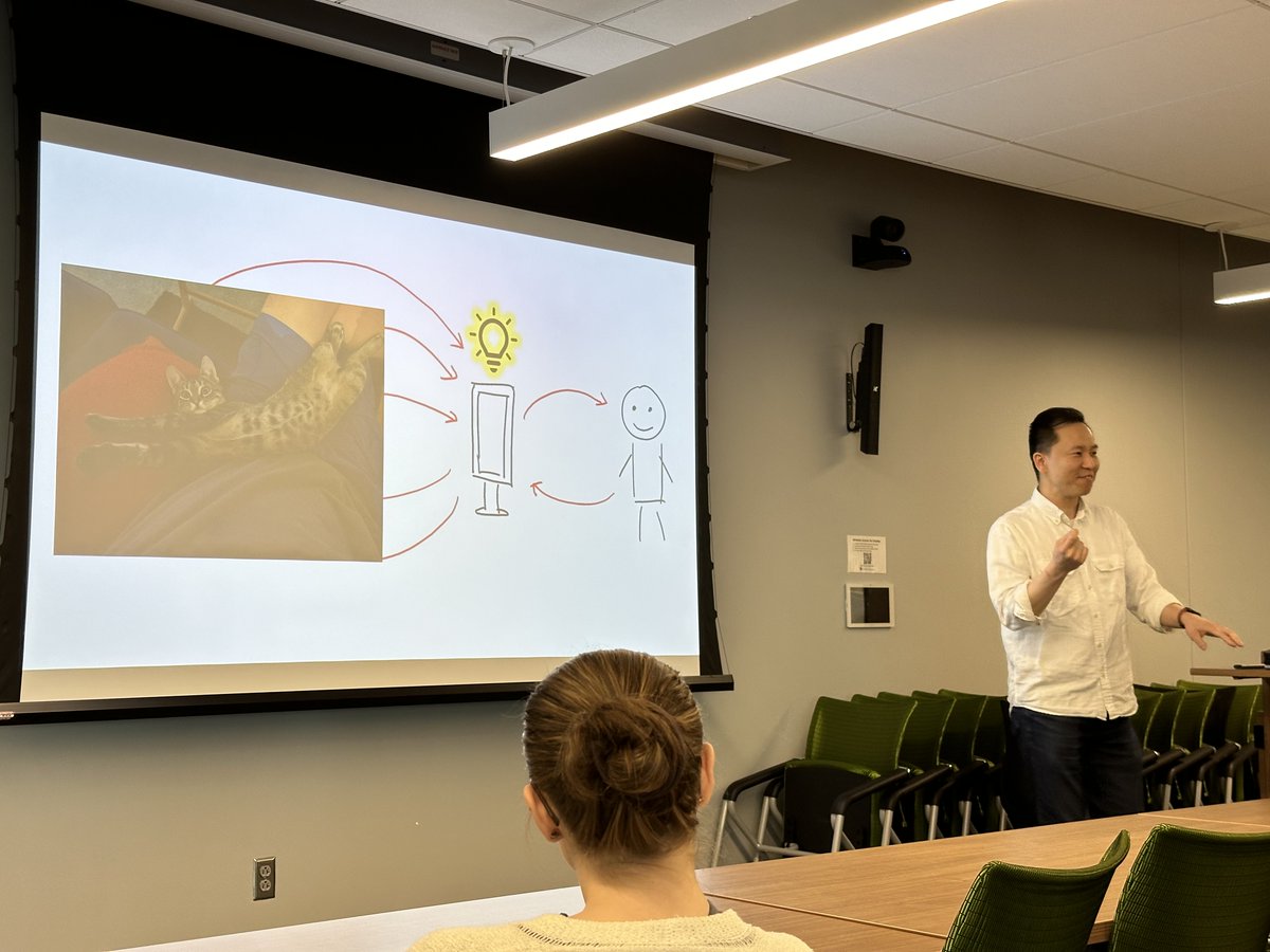 huaishup's tweet photo. What are the odds of having two amazing HCI researchers on the same day? Thanks to @plopesresearch and @SeongkookHeo for the fantastic back-to-back talks and for dropping by our labs! We were all awed by the day. Kudos to Jun @umd_emd for organizing it all! https://t.co/3uBLnI0ASC