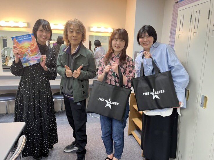 Megu_Negicco's tweet photo. 昨夜、新潟テルサで行われたTHE ALFEEさんのライブにお邪魔してきました🥰🫶
パワフルな演奏、歌声のかっこよさに圧倒され、何度も鳥肌がたちました✨この日は坂崎さんのお誕生日ということもあり、この日しか見ることの出来ない楽しい演出やMCで沢山笑いました😍本当に楽しい一日でした💞 https://t.co/B09kiihsYW