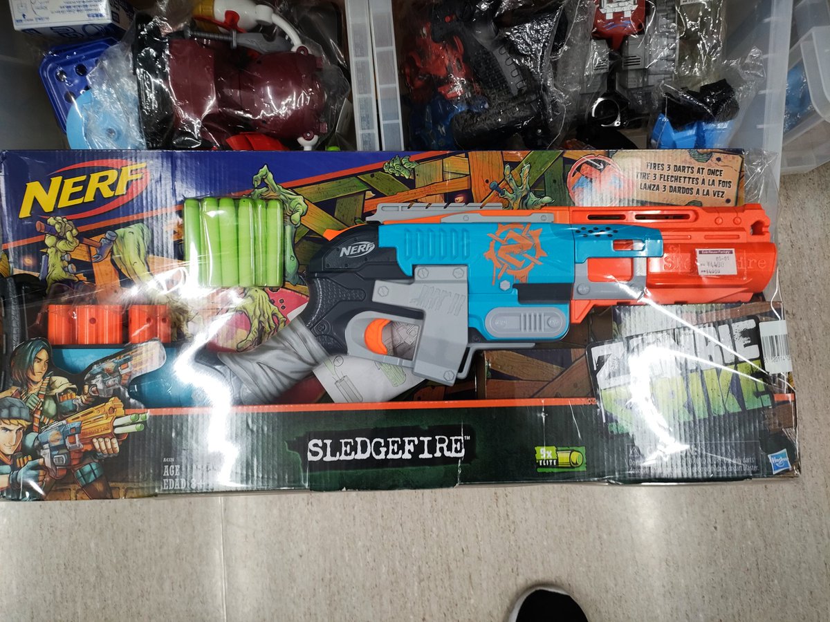 kaminerf_G's tweet photo. 4400円と格安ではないが
新古品は珍しい！
西宮のオフハウス。
新品欲しい人は是非！ https://t.co/cDnNYZESvK