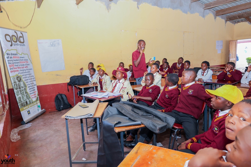 yadvocates_hub's tweet photo. Witness the power of Peer Educators in action as they inspire, educate, and advocate for positive change. From role-modelling to peer education lessons, our youth leaders are transforming minds and hearts for a better tomorrow. #peertopeer #srhr https://t.co/074ztWzroN