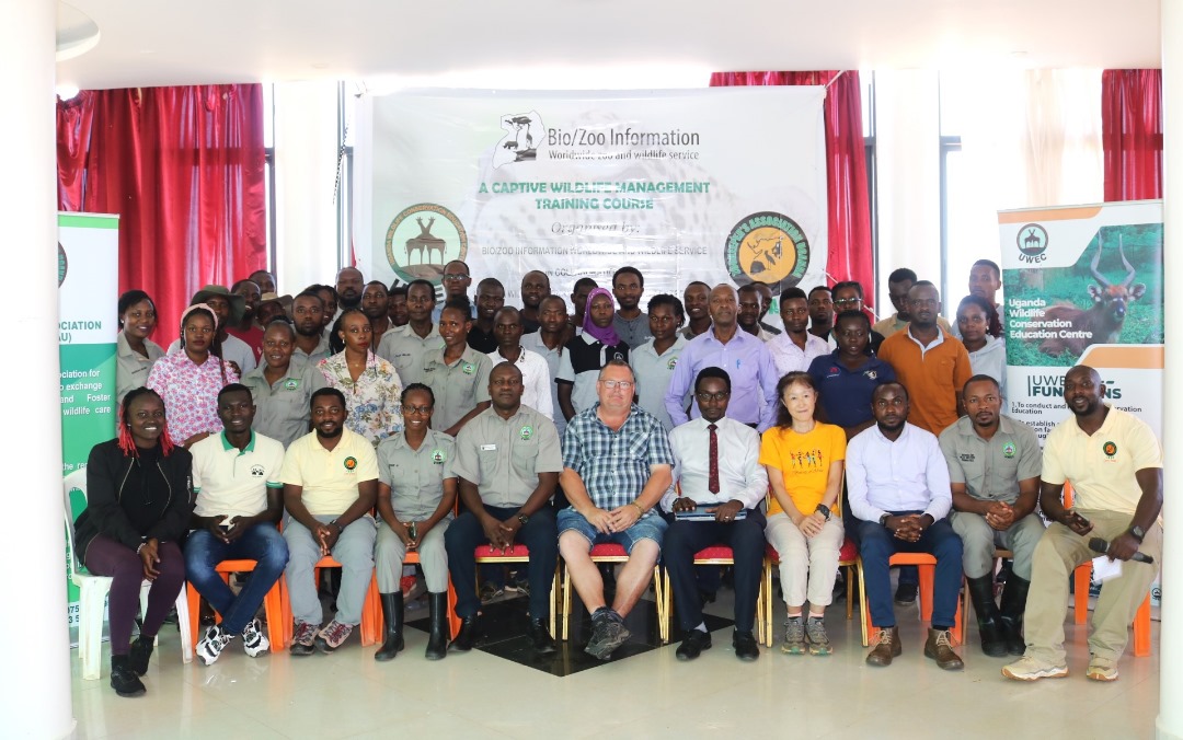 Our partner at Worldwide Zoo & wildlife Service is running a 5-day intensive Captive Wildlife Mgt. training @UWEC_EntebbeZoo, designed to expose participants to the latest in animal nutrition,enrichment & general welfare.We are joined by staff from other Ex situ facilities.