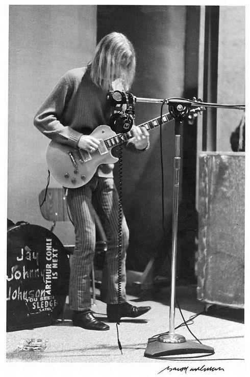 Early april The Allman Brothers Band first rehearsal for Phil Walden at Redwal Studios (which would become Capricorn Studios) in Macon, GA.
📷 Baron Wolman for Rolling Stone magazine
