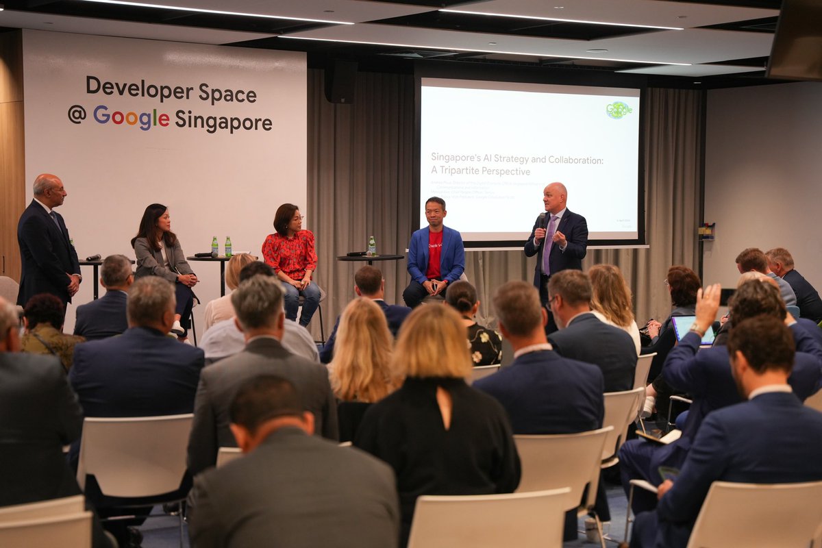 chrisluxonmp's tweet photo. Just finished an insightful session at Google’s regional headquarters here in Singapore.

Had the privilege to delve into the ever-evolving landscape of Asian consumers alongside some of their senior regional leaders. https://t.co/dRZwpxO3EC