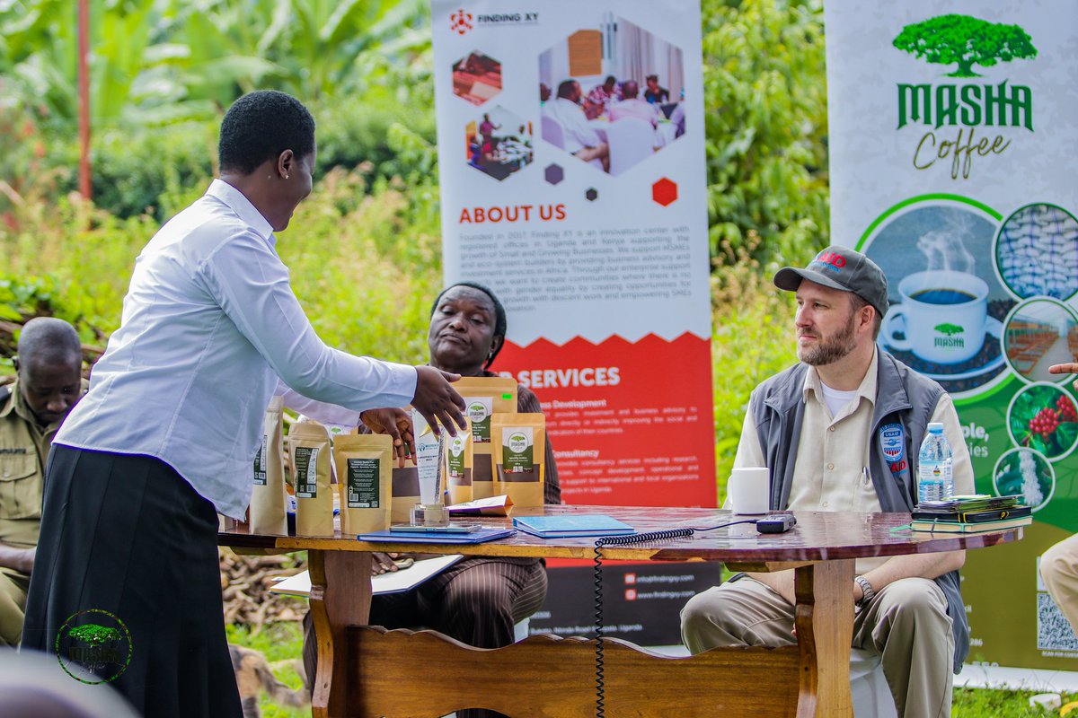 MashaCoffeeUg's tweet photo. Let's celebrate the wins together 💥💥
 From 70 samples,that were cupped,graded and analysed by a panel of qualified &amp; experienced judges.
The judges used the Coffee Quality Institute Specialty Arabica protocols to select the best Arabica coffee across Uganda &amp; victory is ours. https://t.co/PlqTmZdc7I