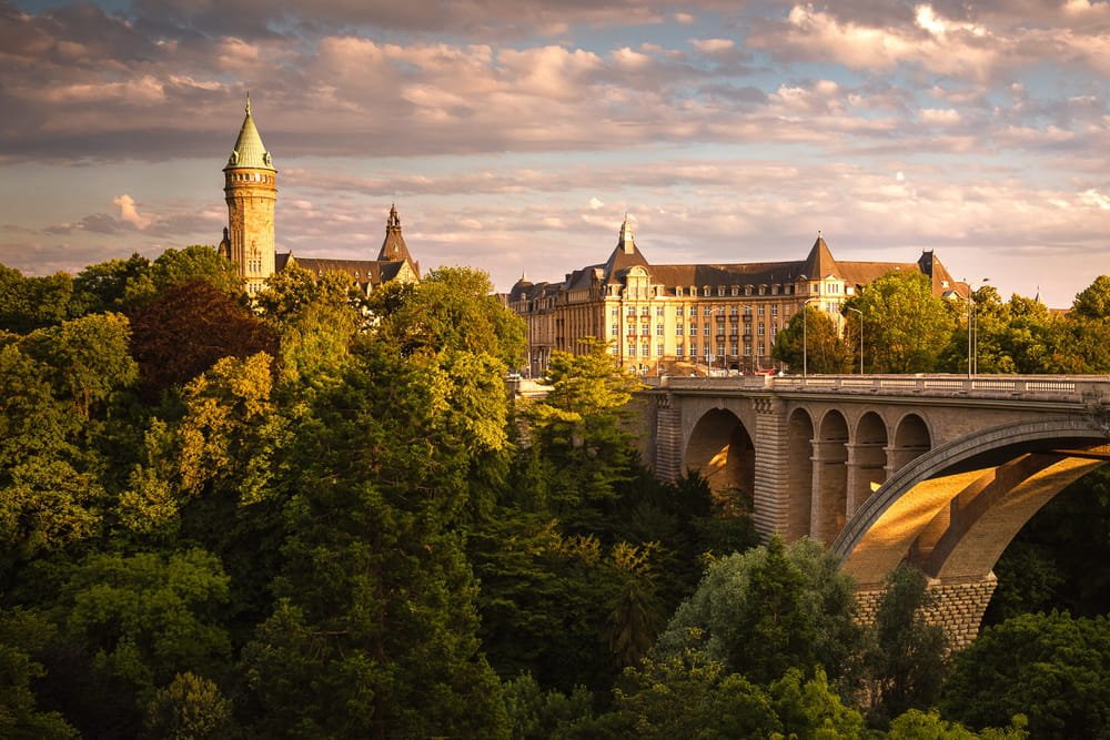 Ce pays est le seul au monde où le train est gratuit, et il est à 2 heures de Paris short.journaldunet.com/4230019427