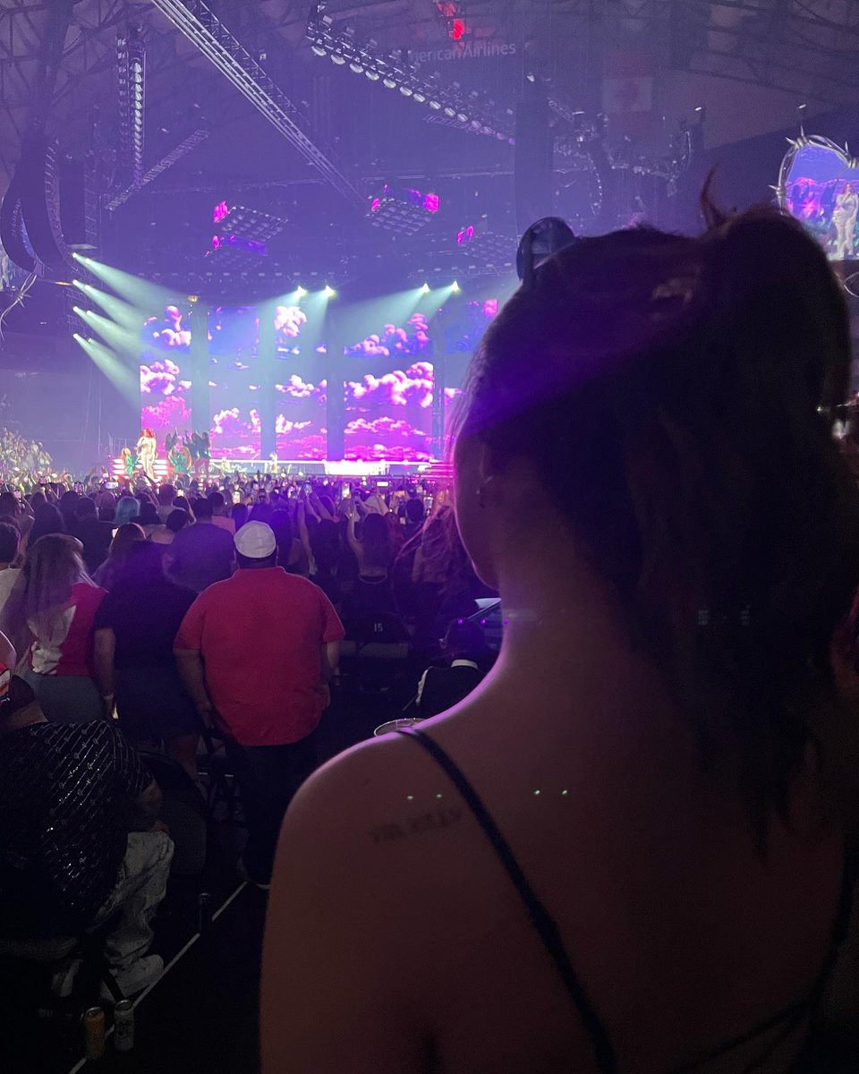 I manifested that shit 🥹 happiest day of my life 😍