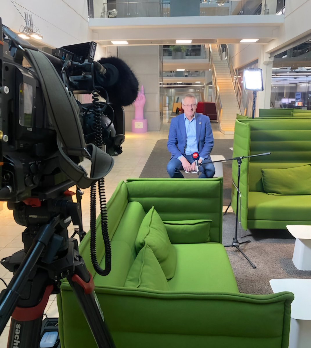 Tidligt på færde for at tale fjernvarmeudrulning og udfasning af naturgas på <a href="/tv2newsdk/">TV 2 NEWS</a>.

Med IT udfordringer var det i dagens anledning et lidt interimistisk studie på Teglholmen 😂

Håber budskabet gik igennem. God aftale om Grøn Fond. Vi skal have gassen ud af vores boliger.