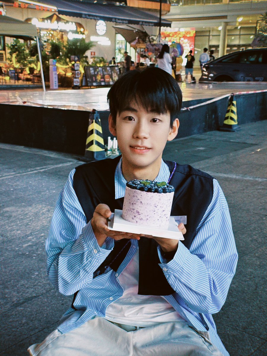 Sunnyzao's tweet photo. https://t.co/z2jePA6jsB