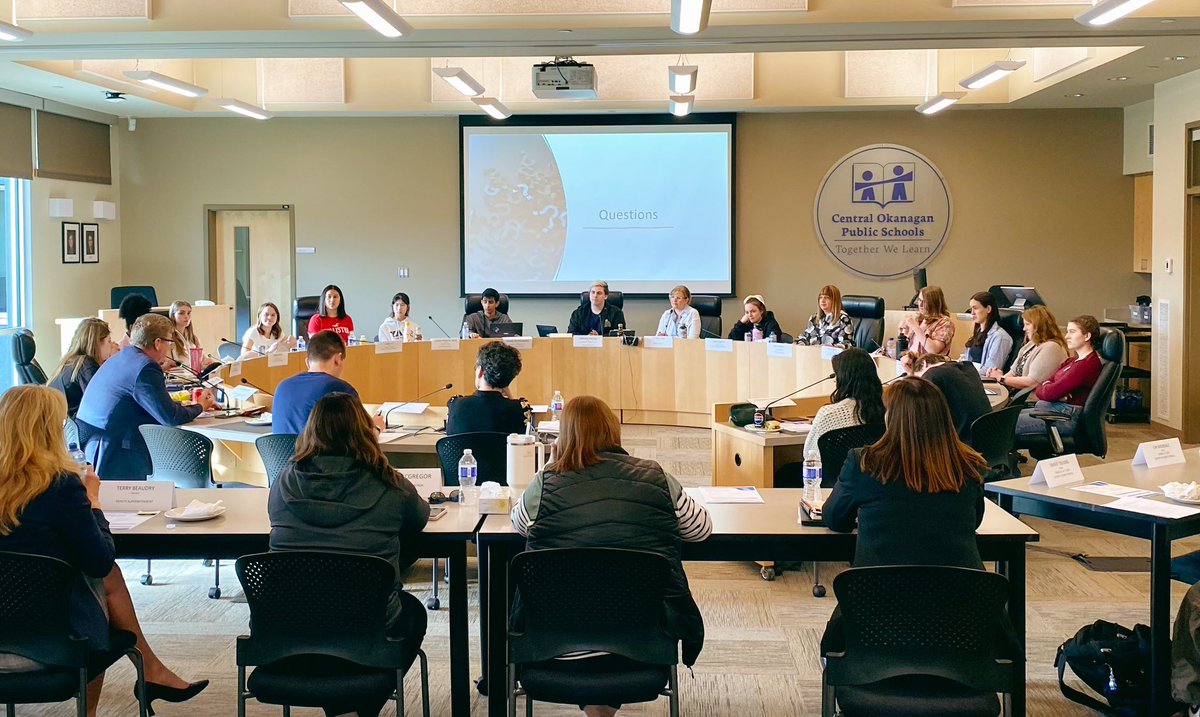 FraserCrew's tweet photo. It was an incredible display of leadership from our students at today's joint Board of Ed &amp; District Student Council meeting! 🌟The level of engagement, inquisitiveness, &amp; the brilliant ideas &amp; solutions discussed were inspiring. 📚 The future is bright!#sd23ed #sd23learns #sd23 https://t.co/7CDGJesO4D