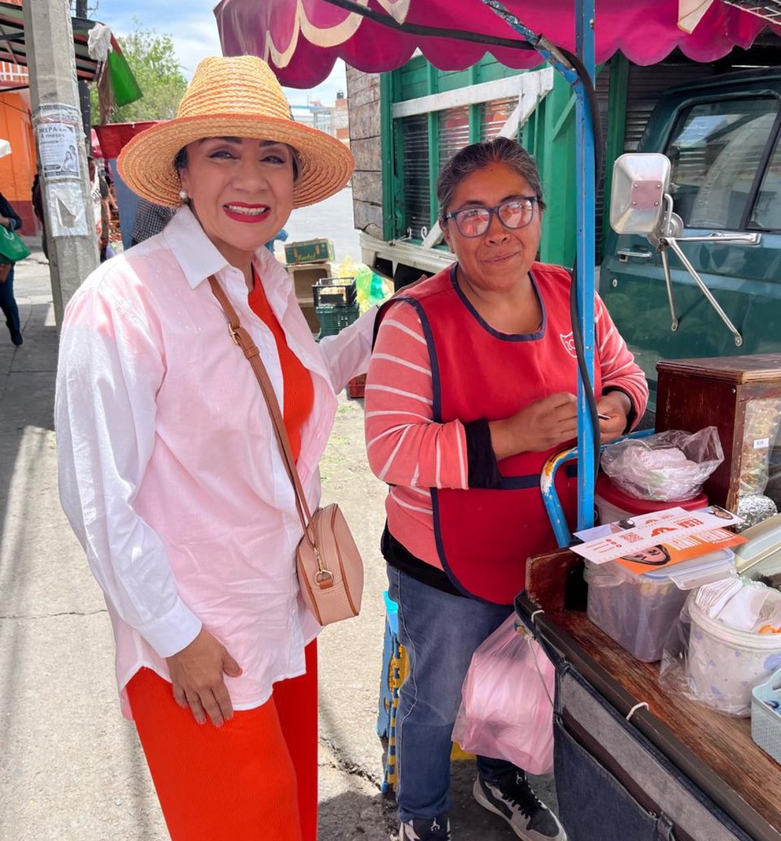 INDICEMEDIAMX's tweet photo. ⭕️ #ElsaVa | Concertar necesidades sociales y las políticas de gobierno, con diálogo y construcción de acuerdos y no con imposiciones: Elsa Cordero https://t.co/RYm6J1TIth https://t.co/QJUBCdAjZ2