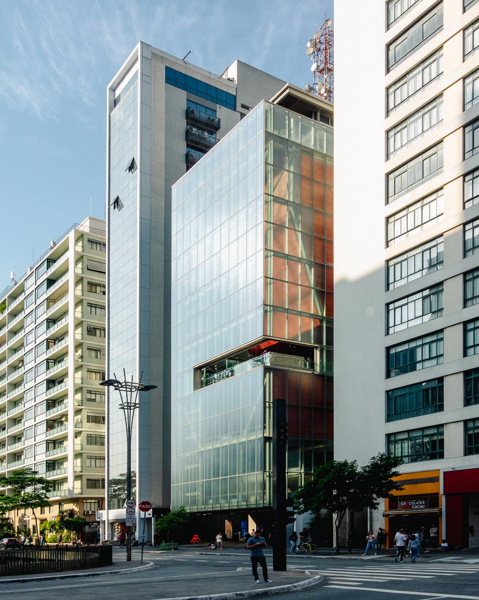 omanuelsa's tweet photo. Fotos com câmera compacta pela Paulista. 
Instituto Moreira Salles, arquitetura Andrade Morettin.

#architecture https://t.co/Vcz06Fmdwm