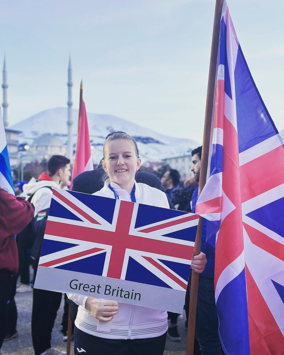 🏅 Faversham's @Emmabrown15Emma shines bright on the global stage at the Deaflympics! 🌟 Despite challenges, Emma led the @GBDeafFutsal team with passion and determination. @deafsport communityad.co.uk/exclusives/emm… #faversham #kent #deaflympicsgb #sport #deaf #athletes #Deaflympics