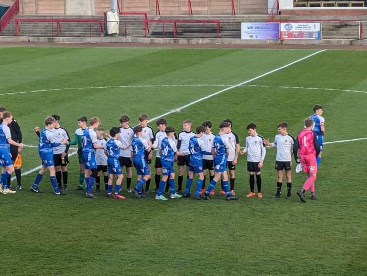 CwmammanUnited's tweet photo. As a club we are so proud of all our Junior teams.Our U14s made us even prouder last night as coaches Dave &amp; Celyn &amp; their fantastic team won the West Wales U14 Cup 3-2 v  Carmarthen Stars in a pulsating final at Stebonheath.A great achievement for our valley💙 https://t.co/ifQOuFcSiE